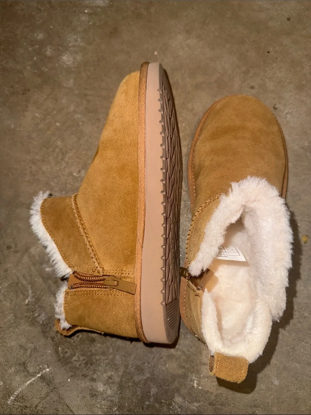 Koolaburra soft chestnut